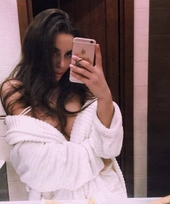 🔥 Живу в Москве, и мои услуги доступны только здесь. Я люблю эксперименты и открыта для новых идей, которые приведут нас обоих к вершинам блаженства. Фото в моем профиле - подтверждение того, что я настоящая и страстная. 💋 Обладаю различными навыками и умениями, готовыми растопить даже самые ледяные сердца. Дай мне шанс продемонстрировать тебе свою ласку и нежность, и ты обязательно останешься доволен нашей встречей. Некоторые мои постоянные клиенты говорят, что со мной они чувствуют себя особенными, и приходят ко мне снова и снова. 🌟 Я точно знаю, как подарить тебе незабываемые моменты и оставить от наших встреч только самые приятные воспоминания. Не теряй время, позвони мне и давай встретимся в Москве. 💖 Викуся